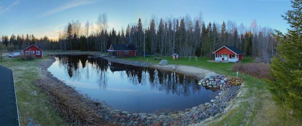 Hannunluhdan Lomamoekit Karijoki Exteriér fotografie