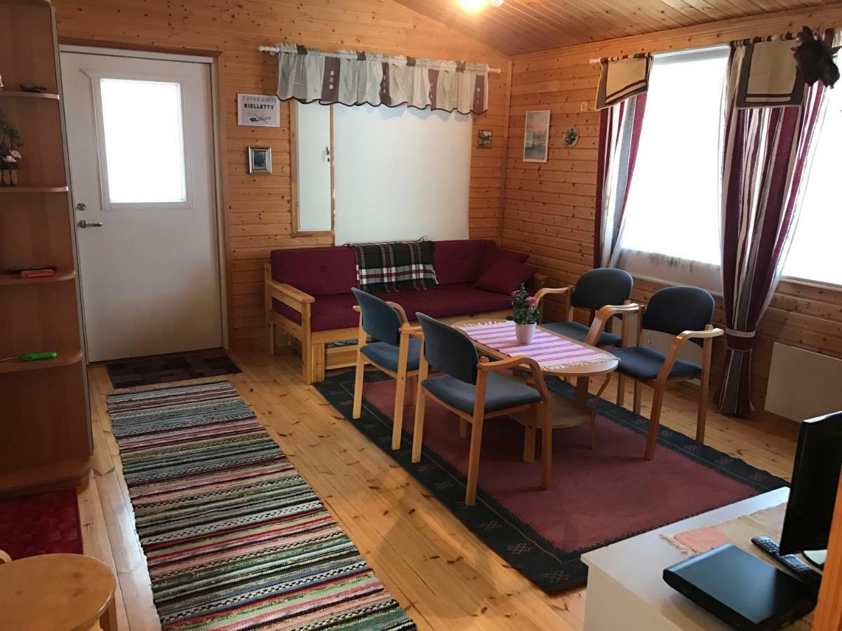 Hannunluhdan Lomamoekit Karijoki Exteriér fotografie